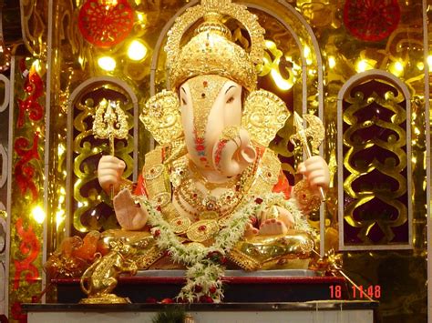 Faith AND Patience: Ganesh Ji Ki Aarti (Hindi - With English Script)