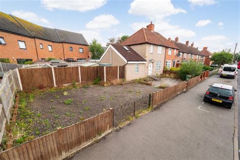 Green Wrythe Lane Carshalton Sm5 3 Bedroom Semi Detached House For