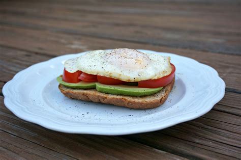 How To Make The Perfect Over Medium Egg A Healthy Slice Of Life