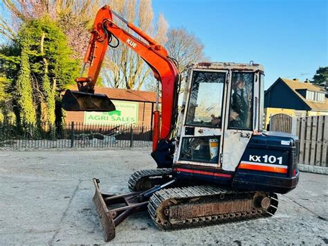 Kubota Kx Tracked Excavator C W Fully Glazed Cabin For Sale From