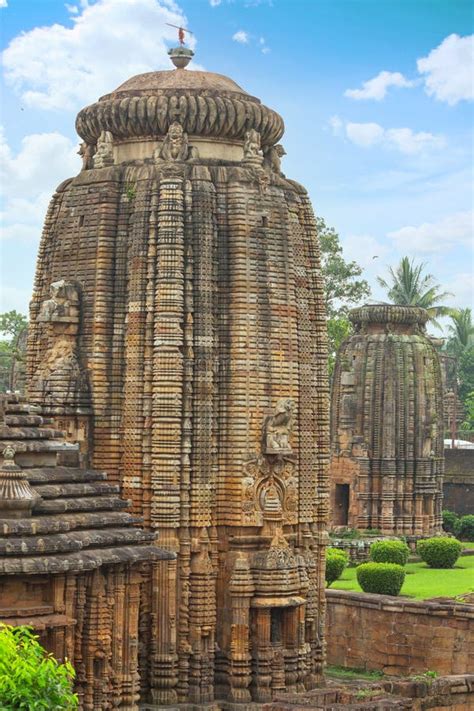 Temples Of The Lingaraja Temple Complex Bhubaneswar Odisha India