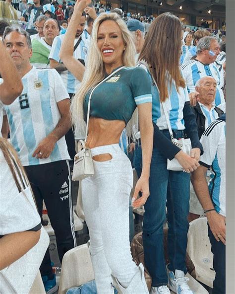 Luciana Salazar Festej El Triunfo De La Selecci N Argentina Desde