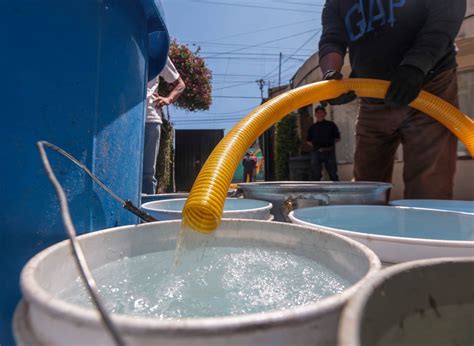 Qué sabemos del reporte de agua potable contaminada en la alcaldía