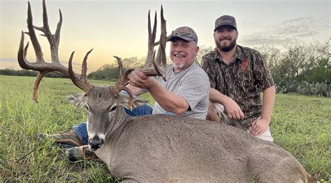 South Texas Hunting Outfitters Whitetail Hunting