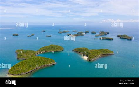 Hundred islands and philippines hi-res stock photography and images - Alamy