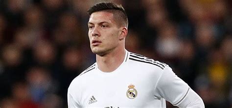 Luka Jovic sufre una fractura a tres días de que el Real Madrid regrese