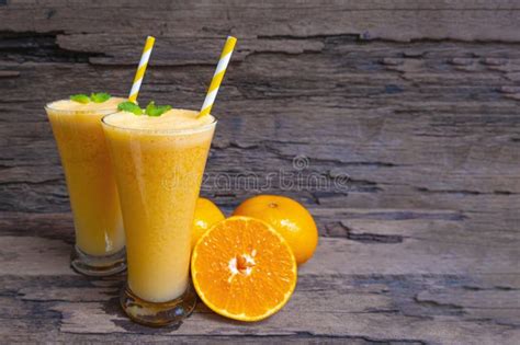 Suco De Laranja Fruta Suaviza Iogurte Bebe Amarelo Sabor Delicioso