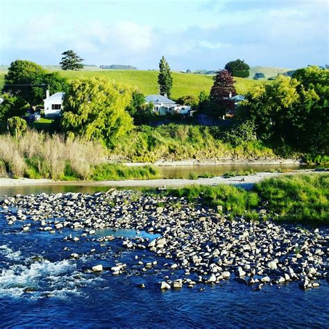 Mataura River, Mataura, near Rannoch Lodge for fishermen and travellers ...