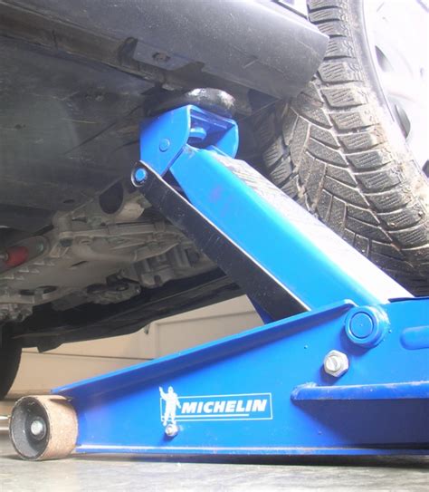 Jacking Points - Page 2 - VW GTI Forum / VW Rabbit Forum / VW R32 Forum ...