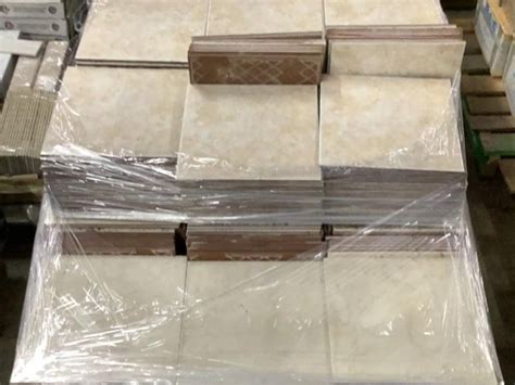 Approx 450 Assorted Tiles Lot 281 Tile Liquidation Auction Day