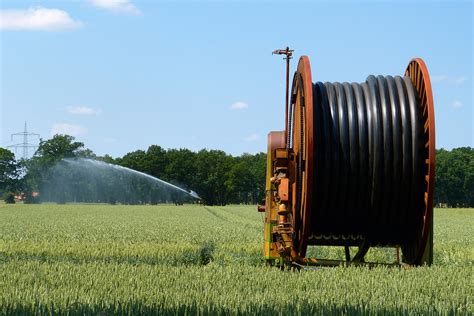 Reasons To Use HDPE Pipes For Water Supply And Irrigation