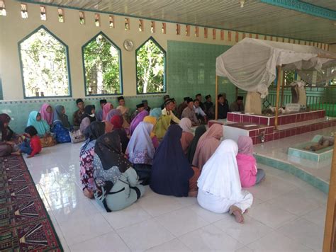 Produk Wisata Wisata Religi Surau Simaung Makan Syech Malin Bayang