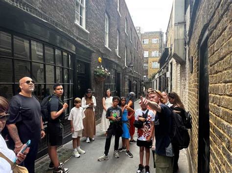 London Harry Potter Tour With Clink Prison And River Cruise Getyourguide