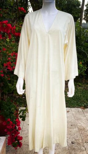 Vintage Halston Caftan Ivory One Size Fits All S Gem