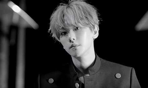 Review Un Village Baekhyun Exo Kpopreviewed