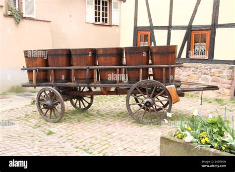 Horse Drawn Freight Wagon Hi Res Stock Photography And Images Alamy