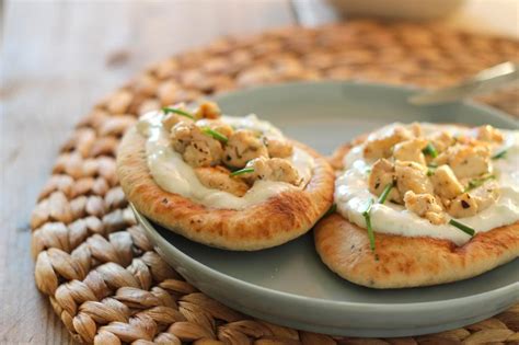 Naanbroodjes Met Tzatziki En Kip Lekker En Simpel