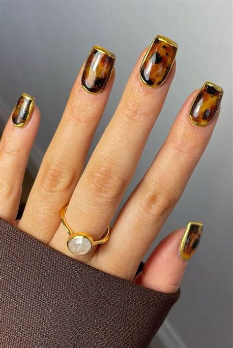 Gorgeous November Nail Ideas Gold Outline Tortoiseshell Nails