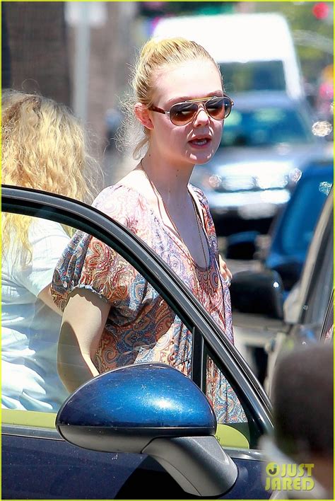 Dakota Fanning On Very Good Girl Sex Scenes I Wasnt Very