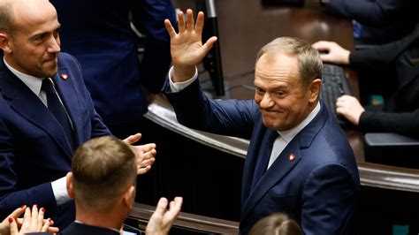 Polen Oppositionspolitker Tusk Will Sich Zum Neuen