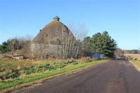 Farm,barn,round barn,countryside,rural - free image from needpix.com