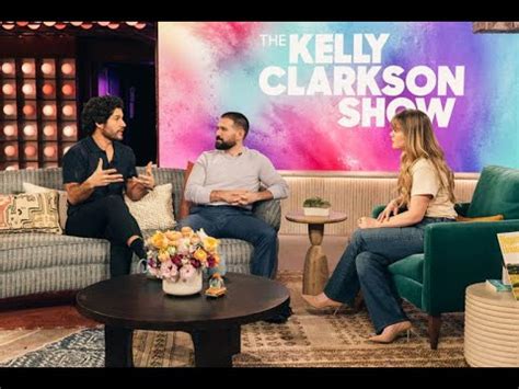 Kelly Clarkson Wows In Tiny Pair Of Jeans Revealing She S Feeling More