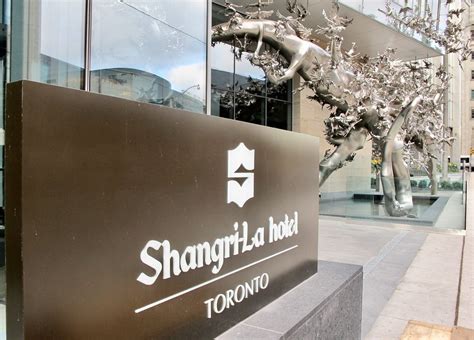 My stay at the five star Shangri-La Hotel Toronto