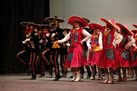 Recibe Guanajuato Bailarines De Seis Estados En Festival Nacional De