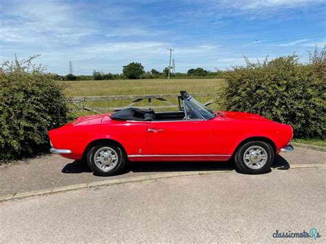 1968' Fiat 124 for sale. Hertfordshire