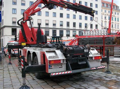 Wlk Wiener Feuerwehr Berufsfeuerwehr Wien Berufsrettung Wien Flickr