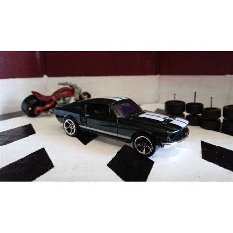 Hot Wheels Custom Mustang Velozes E Furiosos Shopee Brasil