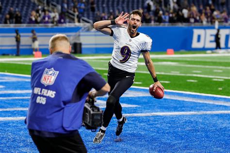 Proper Field Goal Kicking Technique