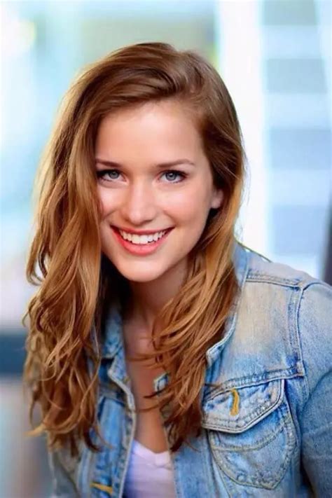 Hot And Sexy Elizabeth Lail Photos ThBlog