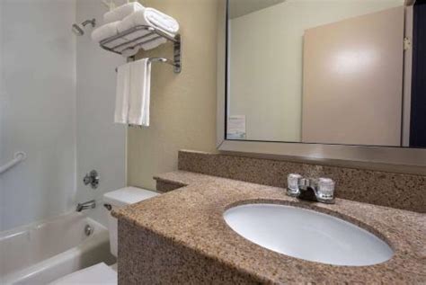 Days Inn by Wyndham Encinitas Moonlight Beach, Encinitas (updated ...