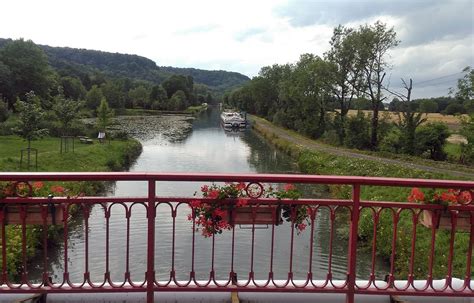 Wasserwege Fl Sse Kan Le Und Seen In Frankreich Canal De La Marne Au