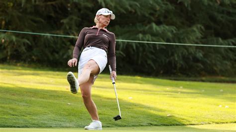catriona matthew michelle mcgann grab early lead    senior