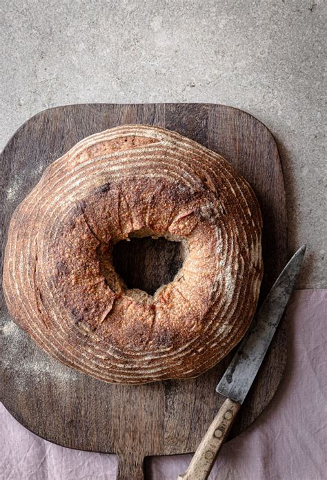 Pane Corona Con Farina Di Grano Arso The Wispy Cloud