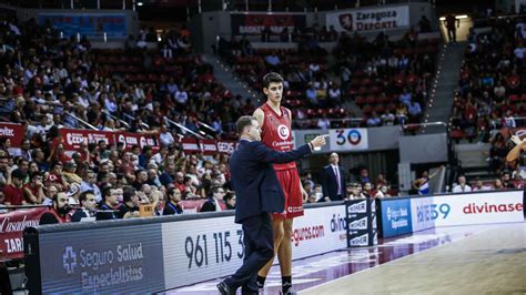 El Gigante Espa Ol Aday Mara Debuta En La Liga Endesa La Nba Ya Le