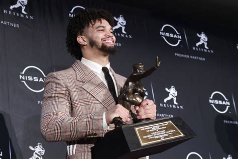 Caleb Williams Erhält Heisman Trophy 2022