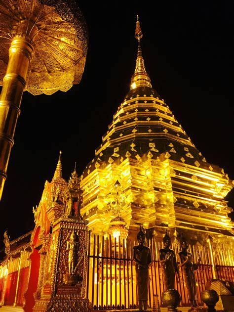 Low Angle View of Temple at Night · Free Stock Photo