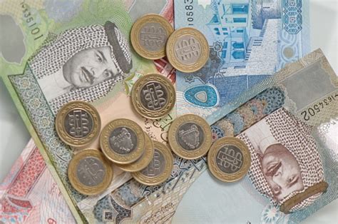 Bahrain Currency Stock Photo Download Image Now Istock