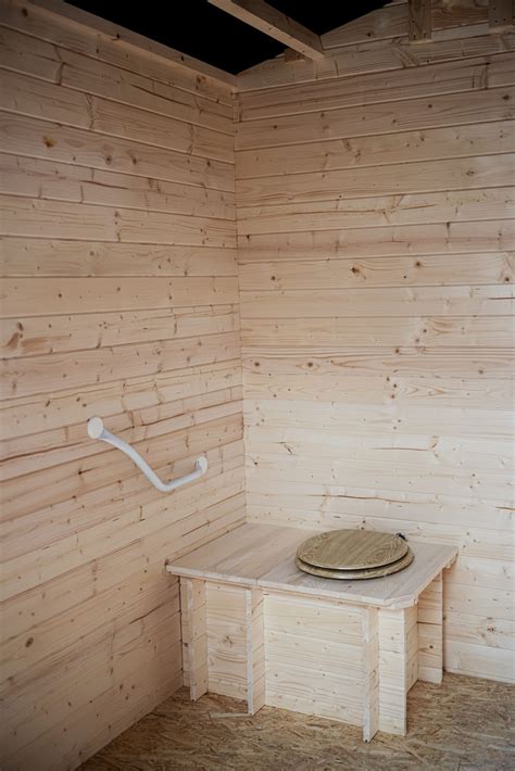 ALPINA Toilette sèche jardin M M2 Bois massif avec plancher adapté aux