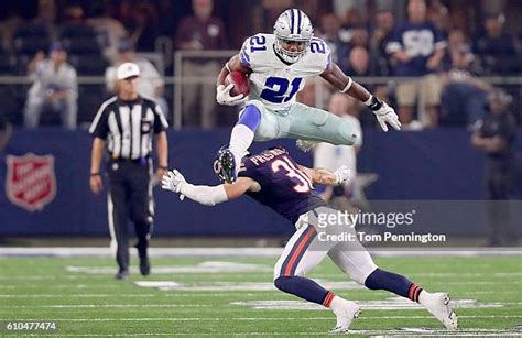 Ezekiel Elliott Photos And Premium High Res Pictures Getty Images