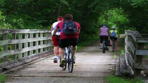 12 Best Bike Trails in Iowa [Update 2024]