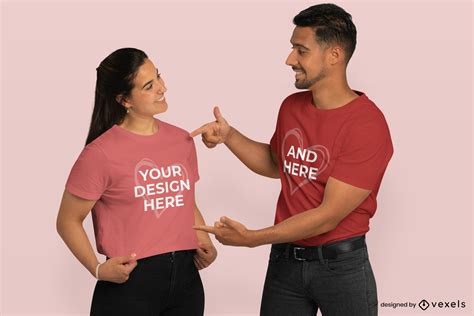 Plantilla PSD Editable De Hombre Señalando La Maqueta De Camiseta De Novia