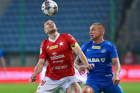 Ruch Chorzów Wisła Kraków gdzie oglądać Transmisja TV i stream