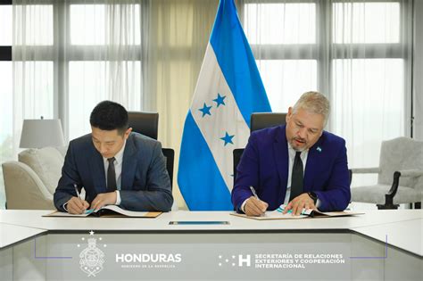 Canciller A Y Huawei Technologies Honduras Firman Memorando De