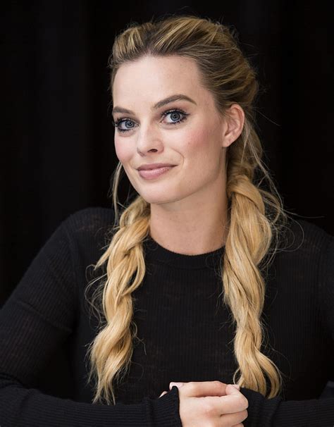 Margot Robbie Actress Celebrity Blonde Women Smiling French Braided