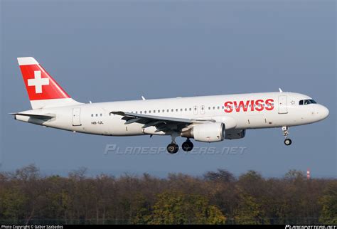 HB IJL Swiss Airbus A320 214 Photo by Gábor Szabados ID 813022