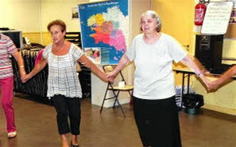 Danserien Brest C Est Reparti En Danses Et Broderie Le T L Gramme